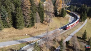 Швейцарцы запустили самый длинный пассажирский поезд в мире - ВИДЕО