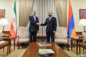 Armenia's Minister of Finance to visit Iran