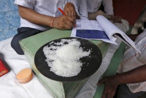 India allows mills to export 6 mln tonnes of sugar