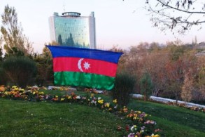 The flag of Azerbaijan was raised in Tabriz on Victory Day