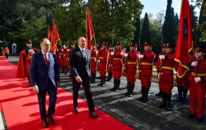 President Ilham Aliyev had an official welcoming ceremony in Tirana