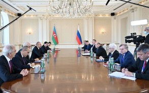 President Ilham Aliyev had a comprehensive meeting with the Chairman of the Russian Government