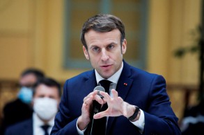 Macron: Peace talks between Russia and Ukraine may start soon