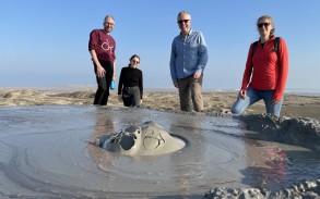 Britaniya səfiri Qobustan rayonuna səfər edib - FOTO