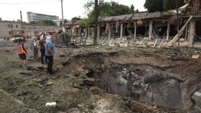 The southern Ukrainian city of Nikopol was hit by Russian