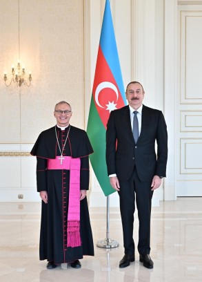 Ilham Aliyev accepted the credentials of the new Vatican ambassador