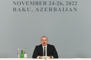 Президент: Сделаем все возможное, чтобы защитить азербайджанцев, проживающих в Иране