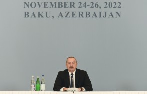Наша цель - сделать счастливым наш народ, делать то, что правильно для Азербайджана, и мы это делаем - Ильхам Алиев - ФОТО