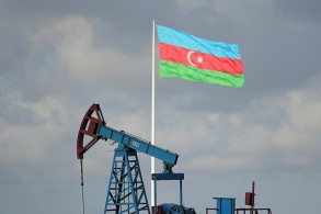 Снизилась стоимость азербайджанской нефти