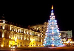 How is the tourism sector of Azerbaijan preparing for the New Year holiday