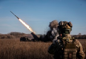 Heaviest Ukraine fighting rages in east, NATO seeks to sustain support against Russia