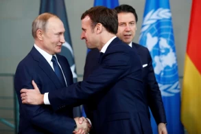 U.S., France present united front to hold Russia to account on Ukraine