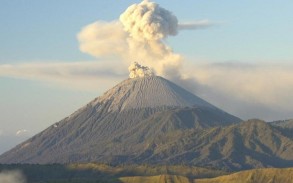 İndoneziyada vulkan püskürməsi: Əhali təxliyə edilib - YENİLƏNİB + VİDEO