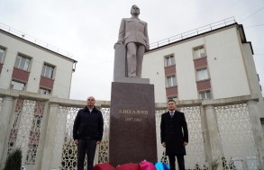 В Махачкале проходит шахматный турнир, посвященный памяти Азиза Алиева