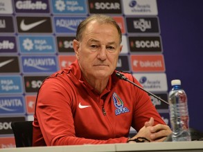Главный тренер сборной Азербайджана готов оставить пост ради сборной Польши