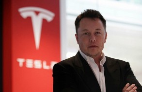 Маск продал часть своих акций Tesla