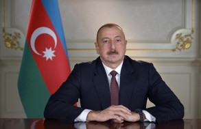 Ильхам Алиев поздравил руководство Судана
