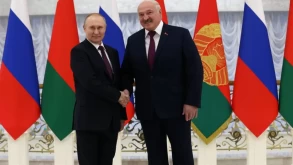 Ukraine to boost Belarus border defences as Putin meets Lukashenko