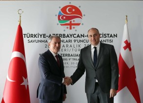 Defense ministers of Turkey and Georgia met