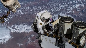 NASA astronavtları kosmosda gəzintiyə çıxdılar