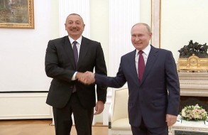 Путин поздравил Президента Азербайджана с днем рождения