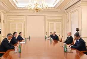 Президент Азербайджана принял заместителя премьер-министра Узбекистана