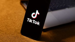 US bans TikTok from government agencies