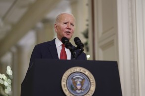 Biden includes assistance to Ukraine in US government spending bill
