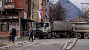 На севере Косова и Метохии разобрали все баррикады