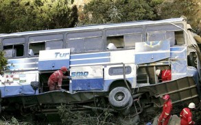 Boliviyada avtobus aşıb, azı 11 nəfər həlak olub