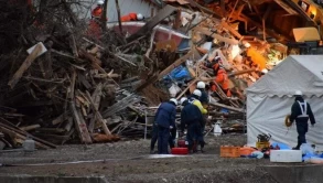 Yaponiyada sürüşmə: 10 ev yerin altında qaldı - FOTO