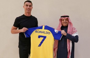Обнародованы условия контракта Роналду в саудовском клубе «Аль-Наср»
