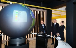 Президент Ильхам Алиев и первая леди приняли участие в открытии инновационного центра STEAM в Баку