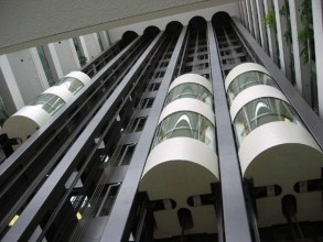 Çində dünyanın ən sürətli lifti istifadəyə verilib