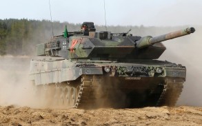 Almaniyanın hakim partiyasının rəhbəri Ukraynaya “Leopard” tankları verməkdən imtina edib