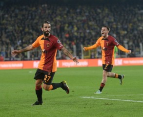 "Fənərbağça" öz meydanında "Qalatasaray"a uduzdu