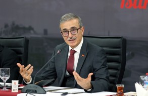 Азербайджан может закупать истребители турецкого производства