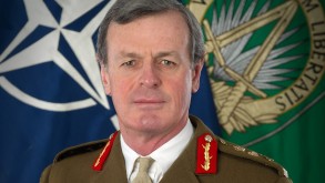 General Sir Richard Shirreff says Britain should have gifted tanks to Ukraine “months ago”