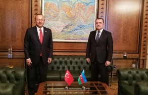 Главы МИД Азербайджана и Турции переговорили по телефону