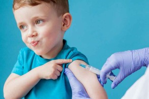 WHO Representative: "Vaccination of children should be decided by country itself"