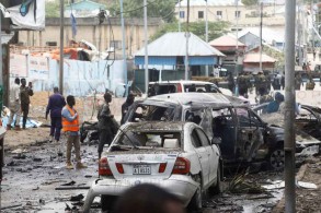 Suicide car bomb targeting convoy in Somali capital kills at least 8