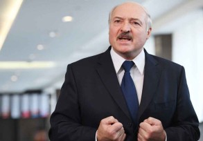 Лукашенко призвал думать о будущем, разрабатывая конституцию