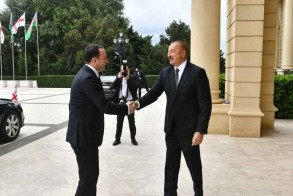 Azerbaijani President meets with Georgian PM