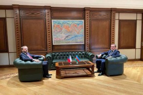 One-on-one meeting between Foreign Ministers of Azerbaijan and Czech Republic kicks off