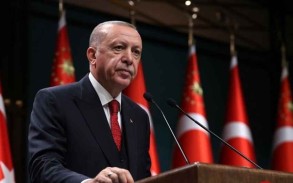 Erdogan urges US either to give jets or money