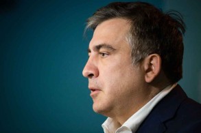 Появились кадры задержания Саакашвили во время застолья <span style="color:red">- ВИДЕО</span>