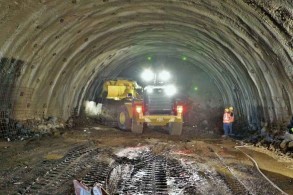 Азербайджан: продолжается строительство туннеля Муровдаг <span style="color:red">- ФОТО</span>