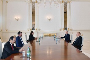 Azerbaijani President receives Turkish Minister of Environment and Urbanization