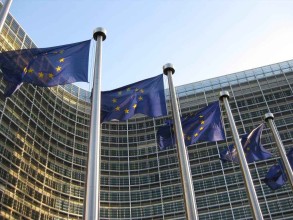 Avropa Komissiyası: “Emissiyaların azaldılması enerji səmərəliliyinə töhfə verəcək”