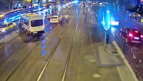 İstanbul tramvay stansiyasında təəcüb doğuran görüntülər - VİDEO